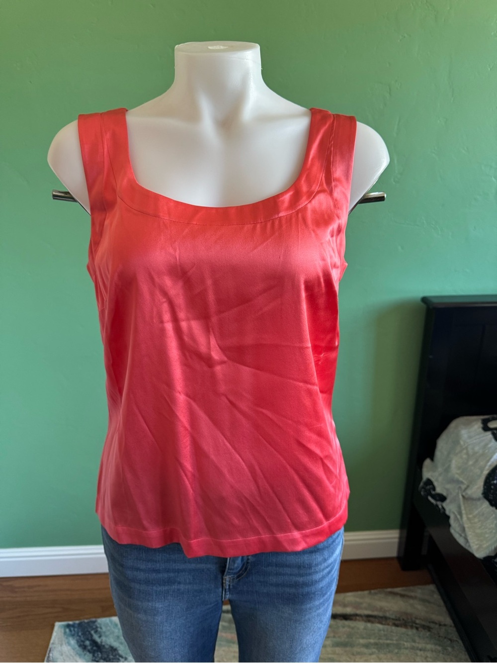 Coral Pink Satin Scoop Neck Sleeveless Silk Tank Top Sz S/M